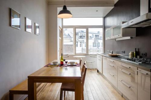 Grand appartement d'artiste cosy et proche de tout, Brusel (fotografie 4)