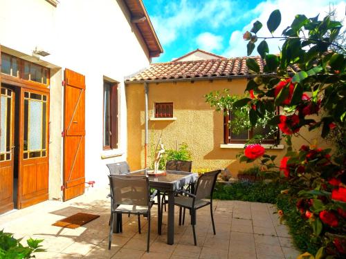 Charmante maison avec jardin - 3 chambres - 6 couchages - Quartier calme et agréable - Location saisonnière - Montauban
