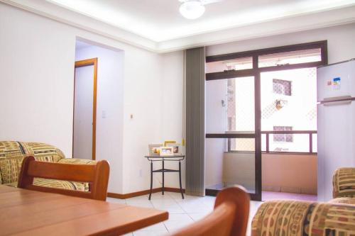 2 Quartos com Elevador, Varanda e Garagem na praia de Guarapari