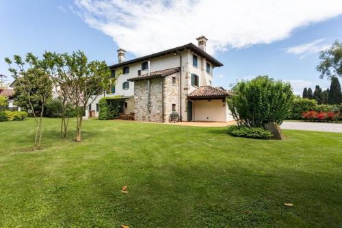 Ferienhaus in Aquileia mit Großem Garten