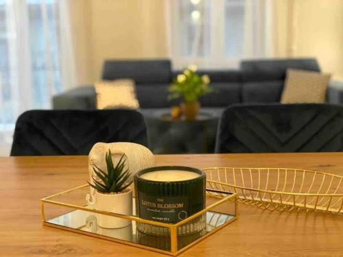 Newly NEW YORK Designed 3 Bedroom Apartment, Budapest