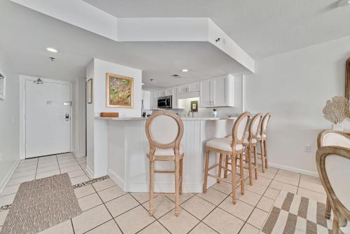 Summerchase 304- Family Friendly Fun Beach Getaway!! - image 3