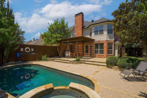 Spacious & Cozy Texas Gem with Private Pool