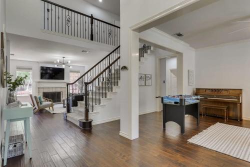 Spacious & Cozy Texas Gem with Private Pool, Plano (zdjęcie 10)
