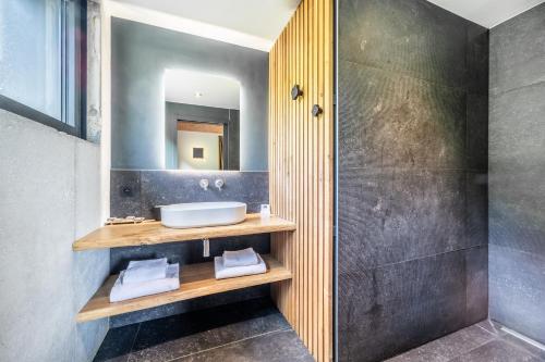 Chalet Nelcote Morzine - by EMERALD STAY - main image