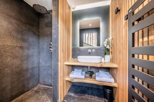 Chalet Nelcote Morzine - by EMERALD STAY - image 12