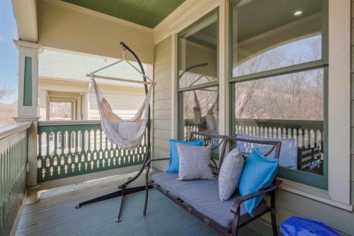 Upscale Uptown Estate in heart of Dallas in Верхний Город