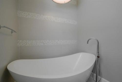 Upscale Uptown Estate in heart of Dallas in Верхний Город