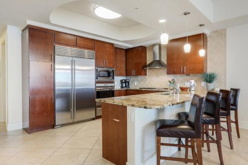 Turquoise Place 705C - image 3