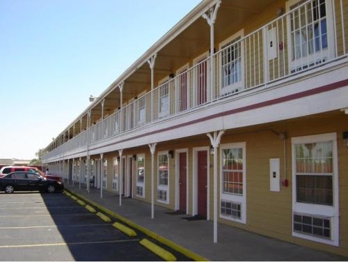Victorian Inn Midland - image 23