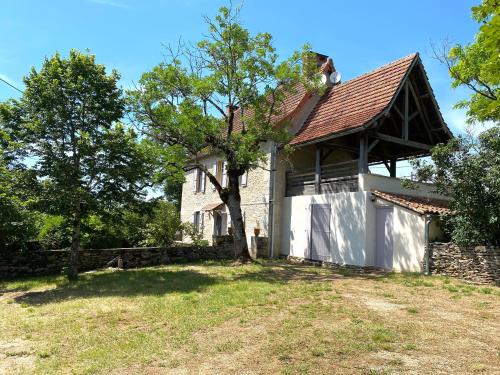 Gîte de charme avec grande piscine privée