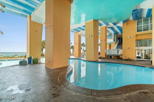 Beachfront Oasis At Splash Resort And Condos - Panama City Beach, FL