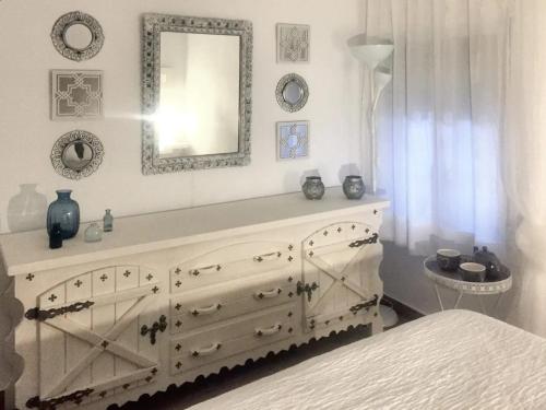 House with 2 bedrooms in Chiclana de la Frontera with enclosed garden and WiFi 200 m from the beach - image 9