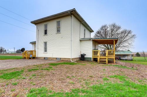 Peaceful Shiloh Home with Deck and Fishing Pond Access