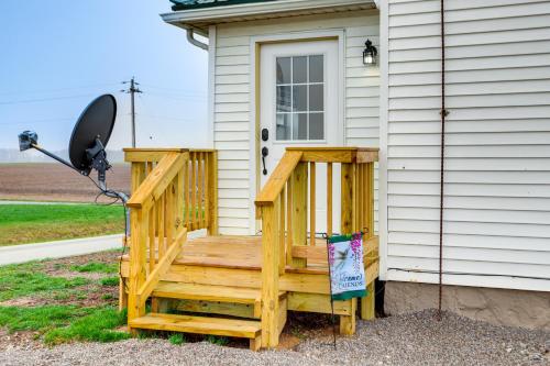 Peaceful Shiloh Home with Deck and Fishing Pond Access