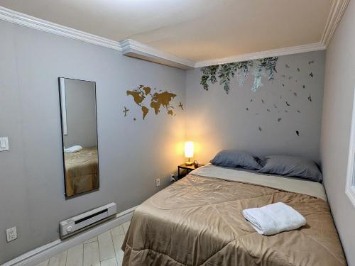 Private Room at a shared Apartment at the Heart of East Village in New York, USA