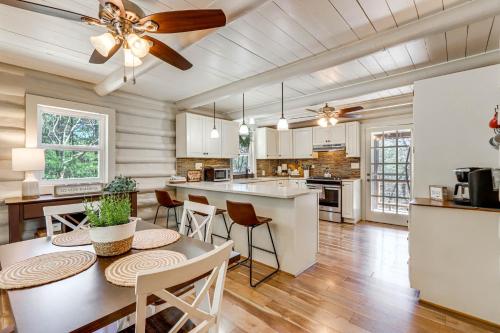 Dog-Friendly Hiawassee Cabin with Decks and Fire Pit! in Hiawassee, USA