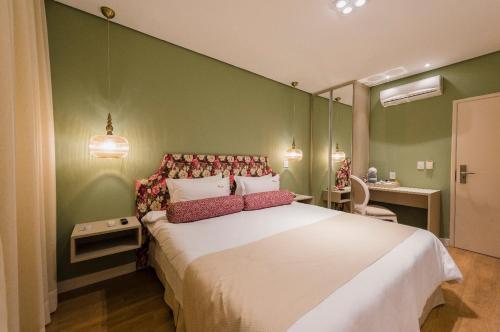 1 queen bed