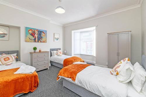 Scott House - Contractor Friendly - Sleeps 7, Liverpool (photo 6)