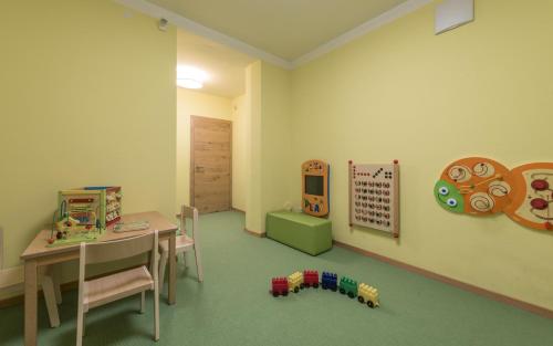 Panorama Hotel Huberhof - main image