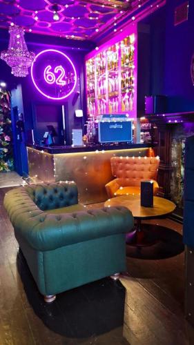 545302067 62 Castle Street Hotel