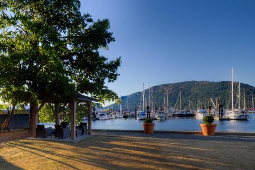 Oceanfront Suites at Cowichan Bay