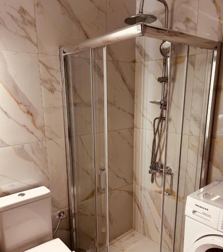 Central House Karistos Two