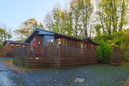 Rustic Fawn Lodge - Devon Holiday - Accommodation - Chudleigh