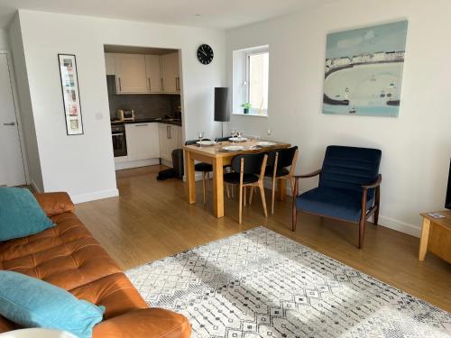 Picture of Lovely 2 Bedroom Flat Moments From Fistral Newquay