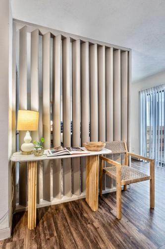 Perfectly Located Stay at Med-Center Pool & Gym in Houston, USA