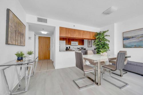 Deluxe 1 Bedroom Apartment • Brickell • Ocean View in Miami, USA