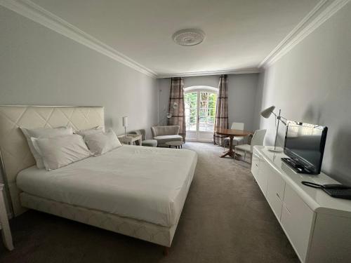 room detail thumbnail 0