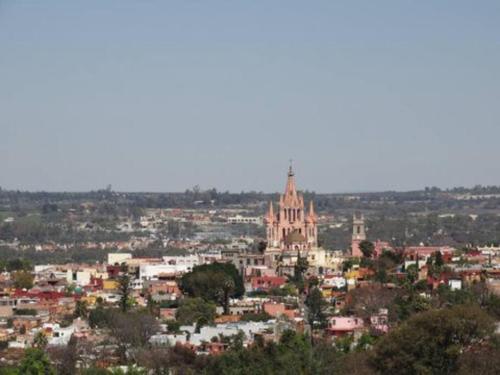 Stunning Views -3 Bed, 3 Bath Art Filled Casa! in San Miguel de Allende, Mexico