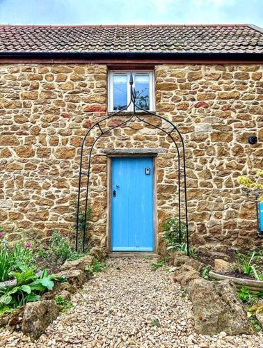 The Barn by MaisonPro in Cam
