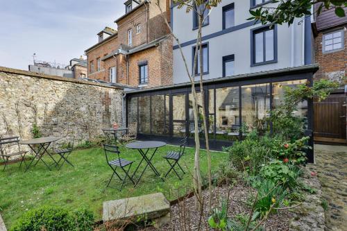 "Cap sur Honfleur" House in the center of Honfleur 12P "Cap sur Honfleur" House in the center of Honfleur 12P