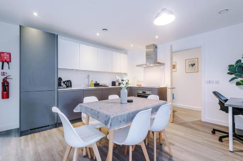 Hilltop Serviced Apartments- Northern Quarter