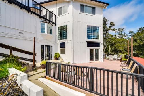 Comfy Aptos Apartment Near Beaches and Santa Cruz!