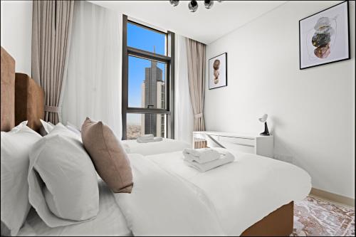 Luxurious 2 BR in Downtown Dubai - image 9