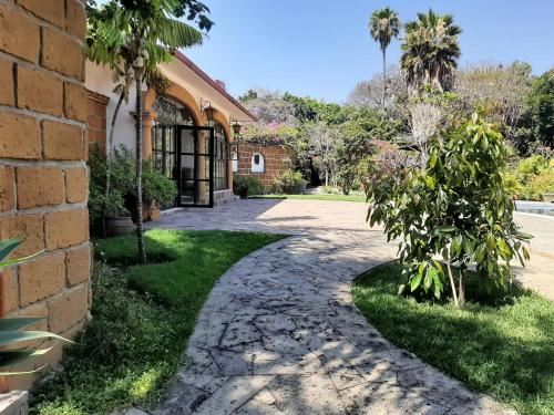 Hotel Edén Cuernavaca doble in Cuernavaca, Mexico