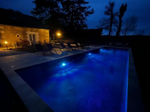 Sans Souci Bed and Breakfast Luxe Heated Pool and Restaurant