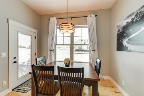 12 Mi to Grand Targhee Resort Modern Driggs Home 12 Mi to Grand Targhee Resort Modern Driggs Home