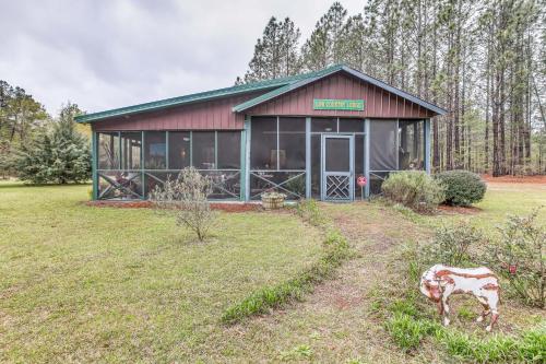 Tranquil Fairmont Studio w/ Patios - Pets Welcome!