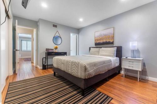 Golf Green Peaceful Prime Location and Fun Games in Long Beach, USA