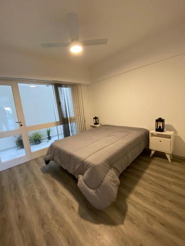 One-Bedroom Apartment image 3