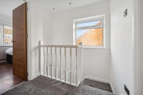 house in Heald Green village, Manchester (photo 7)
