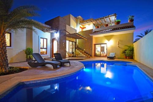 Oceanview rooftop private pool game room & bar in La Paz, Mexico