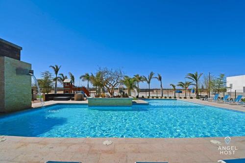 New Townhome Private Patio Parking Pool Onsite in La Paz, Mexico