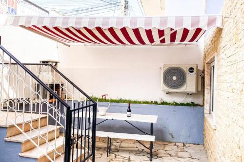 HU2i - In&Out Carcavelos in Carcavelos