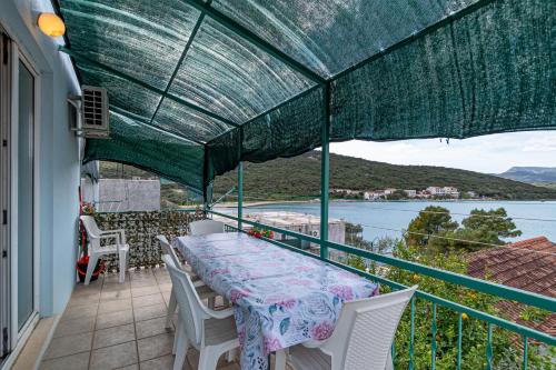 Apartments by the sea Luka Dubrava, Peljesac - 14040