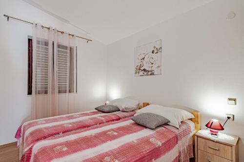 Two-Bedroom Apartment with Terrace and Sea View